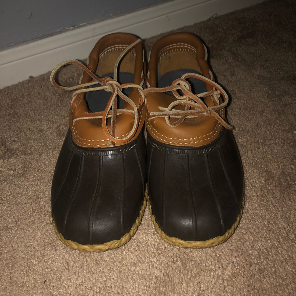 BEAN BOOTS